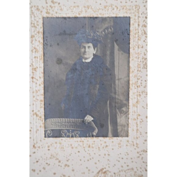 5 Victorian Photographs on Board Man Woman Baby Portrait Vintage Black White Pic - Picture 3 of 6